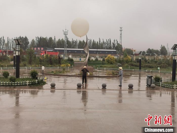 祁連山南北麓跨區(qū)域機(jī)載探測試驗(yàn)順利實(shí)施