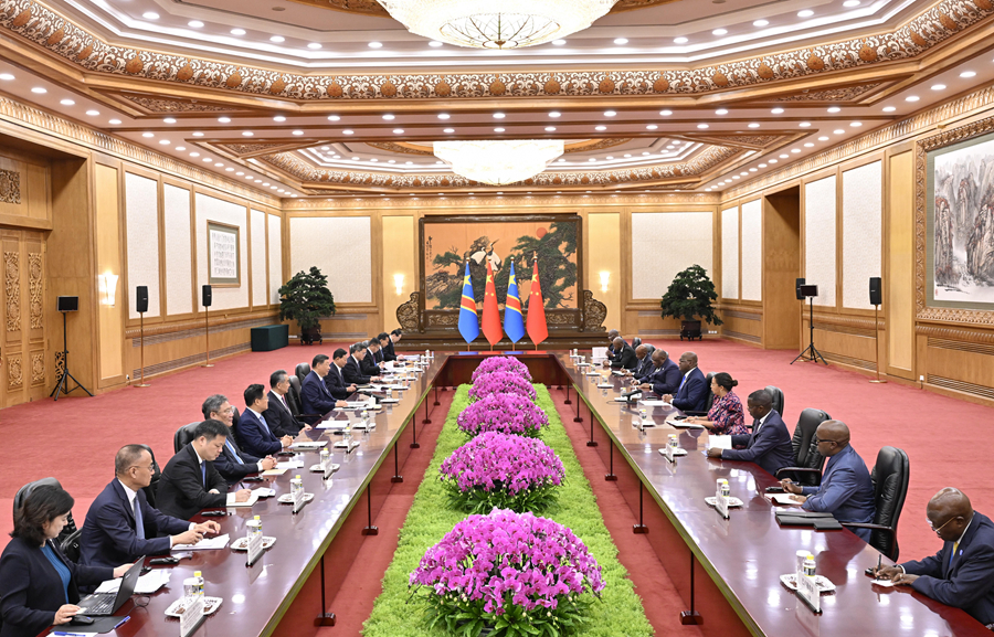 9月2日上午，國家主席習(xí)近平在北京人民大會堂會見來華出席中非合作論壇北京峰會的剛果（金）總統(tǒng)齊塞克迪。