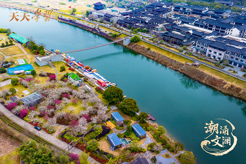 2025年2月17日，浙江紹興，嵊州市越劇小鎮(zhèn)和濕地公園梅花盛開。