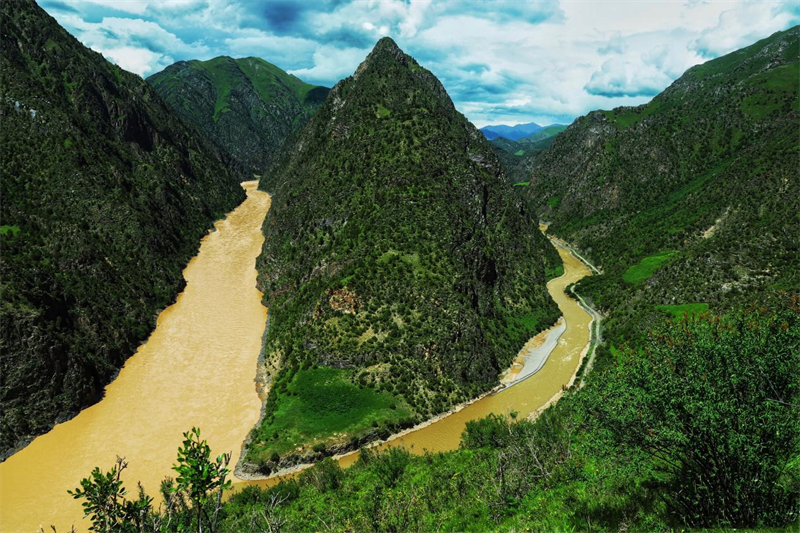 三江源美景。圖片來源：農(nóng)牧民大自然攝影隊(duì)