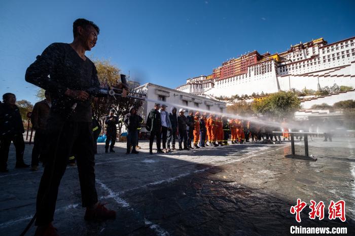 西藏消防救援總隊多措并舉提升寺廟和文博單位抗御火災(zāi)能力