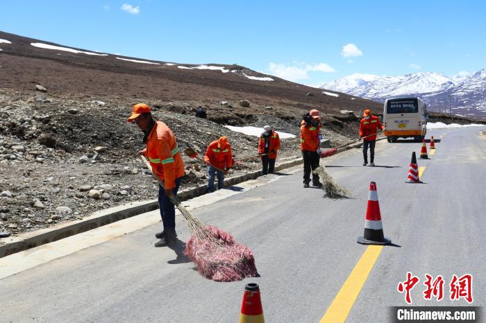 西藏“四好農村公路”：為農牧民帶來家門口的就業(yè)機會